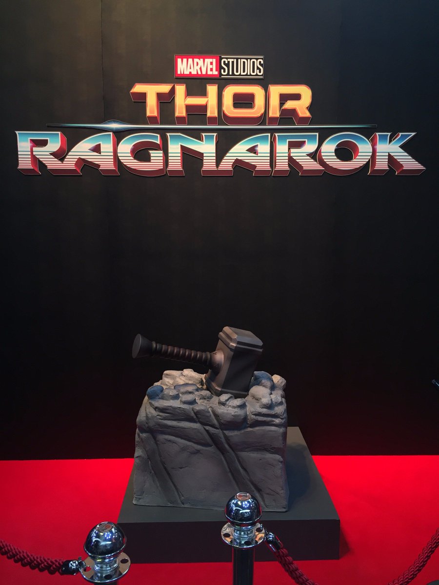 MarvelBR's tweet photo. O Thor também não ficou de fora da @CCXPoficial! #CCPX2016 #VivaOÉpico #MarvelCCXP2016 https://t.co/sCAZVPoHw3