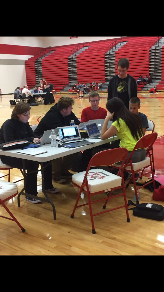 brittanelizabet's tweet image. Group working at #dcgcodejam2016