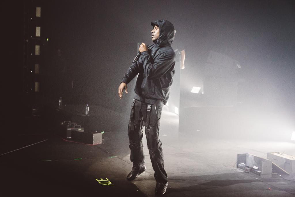 AppleMusic's tweet photo. This is special.
@Skepta is Live From London right NOW!
https://t.co/cRNg9U7Csf 
#SkeptaAllyPally https://t.co/piTvhWz2nu