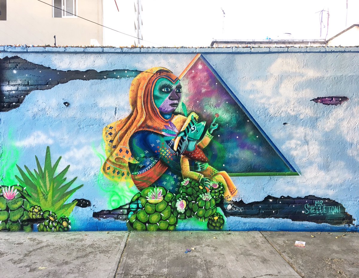 constructoarte's tweet photo. "El secreto" #Mural elaborado por #MrSkelleton para #Constructo y #ccromacondesa en Tepic 32, Ciudad de México 🙌🏼💥#streetart #art https://t.co/0qp9iRW6iY