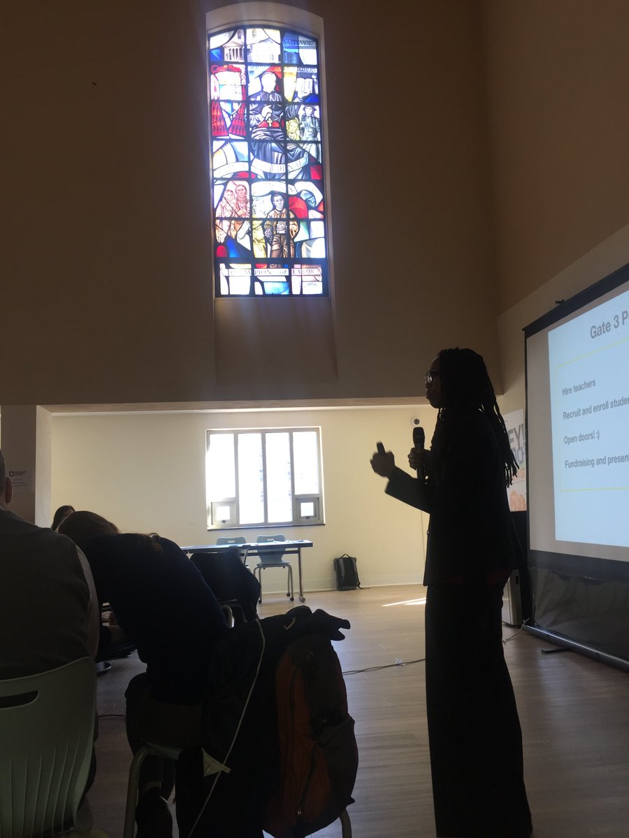 CityBridgeEdu's tweet photo. .@CarolineIHill introduces new Breakthrough Schools leaders to their breakthrough journey! #edxdc #BTSDC https://t.co/EVEWUm659f