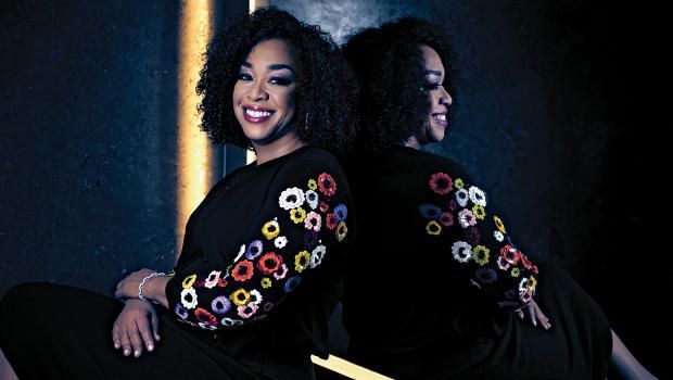 FastCompany's tweet photo. .@ShondaRhimes' rules of work: "Come into my office with a solution, not a problem" https://t.co/zABp4Deab3 https://t.co/qk4b2DyMh1