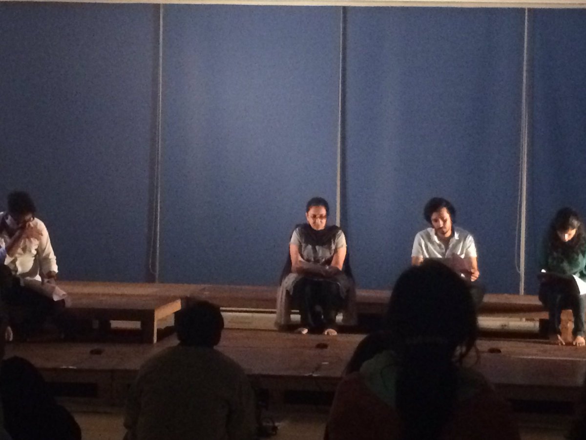 RenukaReuben's tweet photo. Friday night dressing down of office in #Mumbai Transformed by a moving #Marathi #play Check the full schedule https://t.co/TklGu6A2dy https://t.co/xQRgrSpHR8