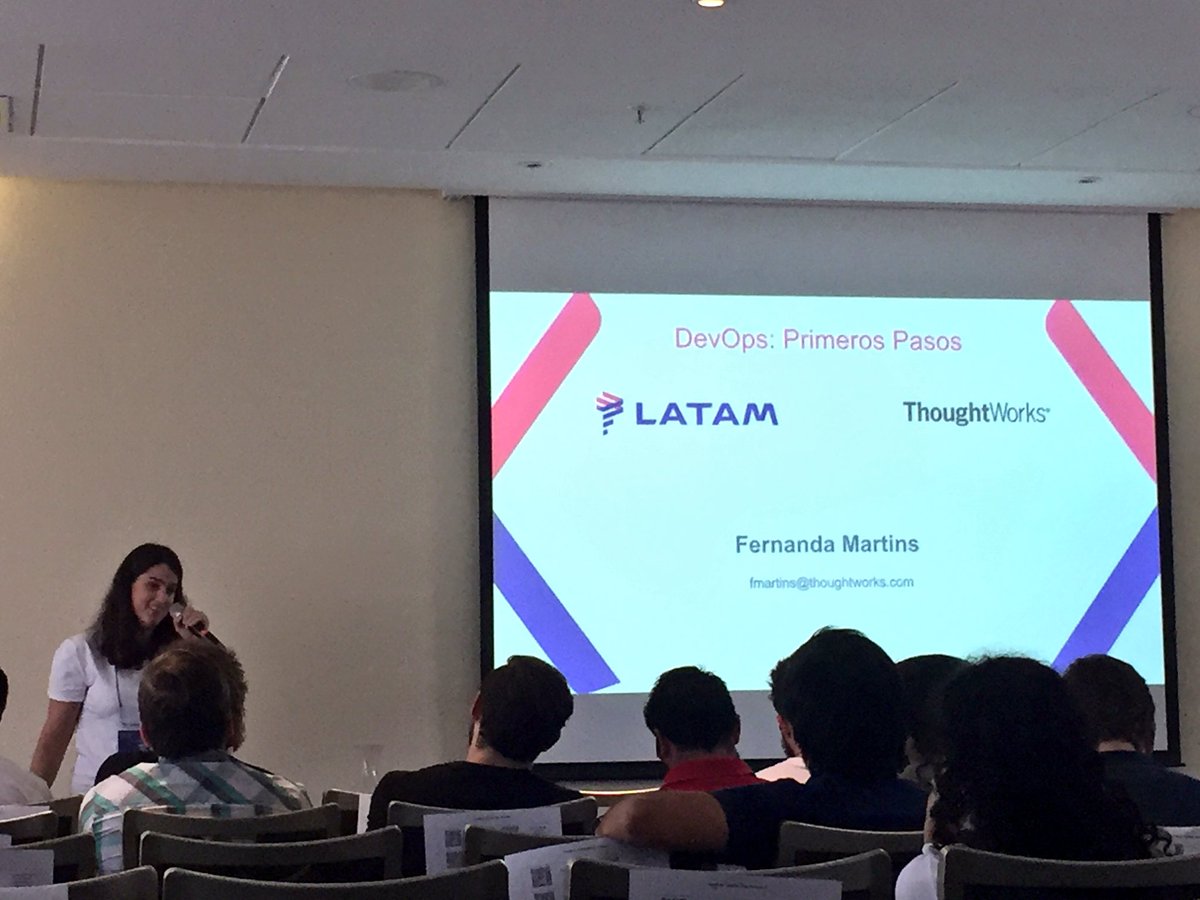 felipecerda's tweet photo. Muy buena charla de @flmmartins en #devopsJourneyLATAM #devopsLATAM! Nice devops intro 👏🏻 https://t.co/xgnrf4PltY