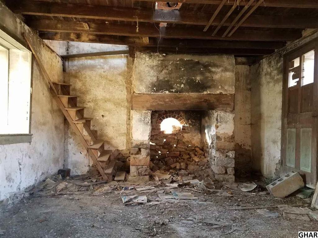 Is it too late to save these endangered stone homes? bit.ly/2h2Rdyh
#savingplaces #Preservation #historichomes