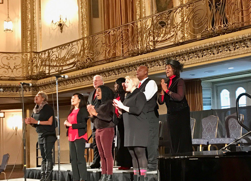 dfzarcone's tweet photo. Uplifting musical performance by @HarmonyHopeHeal at #clpb16 this morning! https://t.co/tldY2DFQ5F