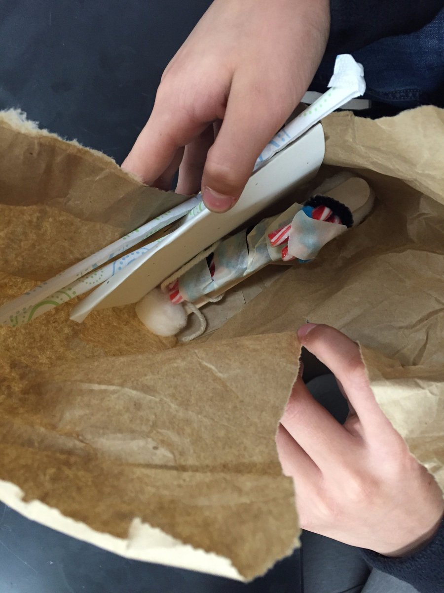 MrsRegan211's tweet photo. Candy Can Mailers- These survived a 2M drop and 2 of these survived the "toss around the room" challenge. 0 survived the eating challenge! https://t.co/1fDecKumQZ