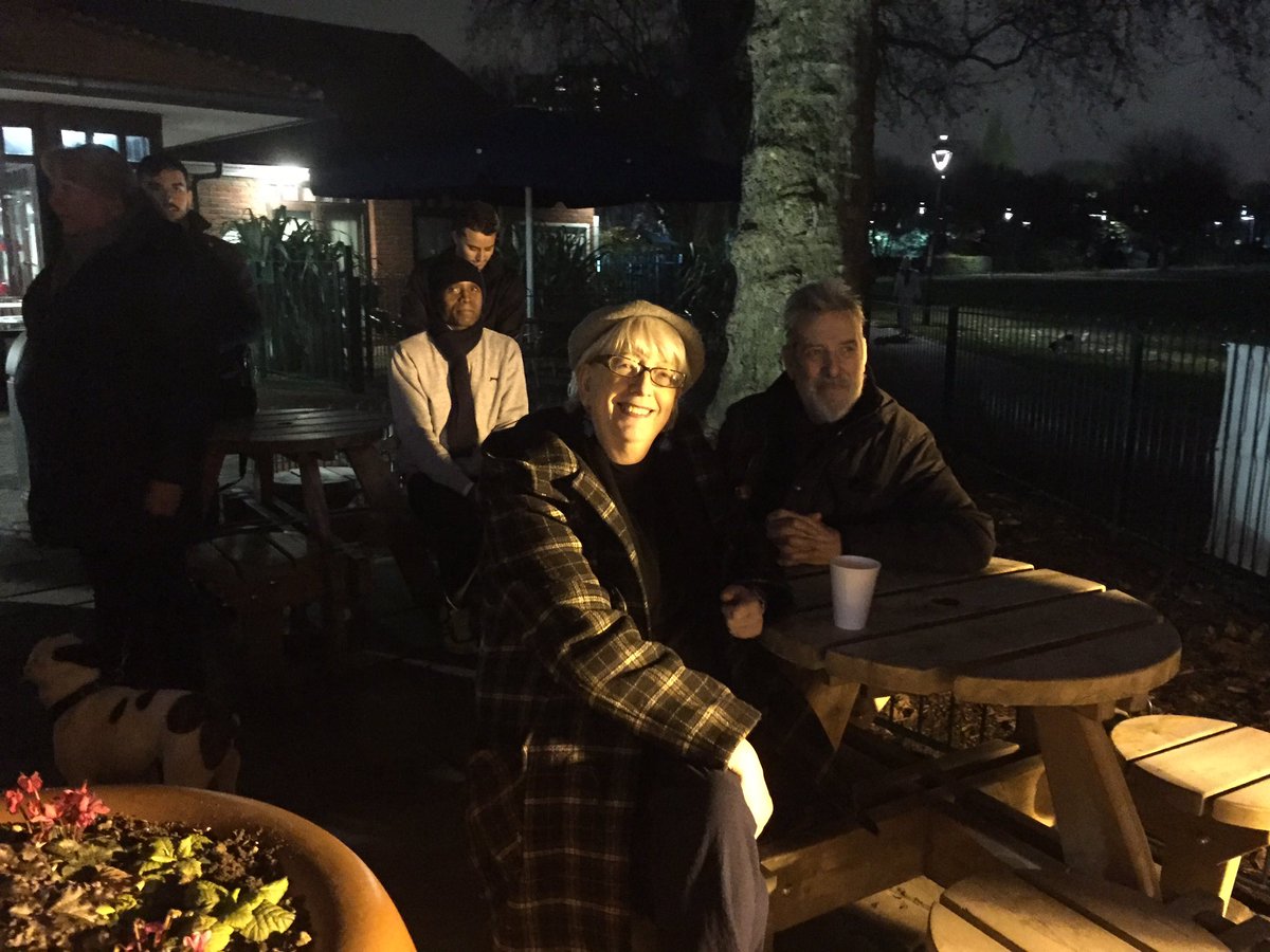 iamritabegum's tweet photo. 2000 lights in Christmas Tree in Paddington Rec today, fantastic turn out for Tree lighting up @Trees4Xmas @Cllr_Baz_Taylor @mcall233 https://t.co/6hUWjYSp1U