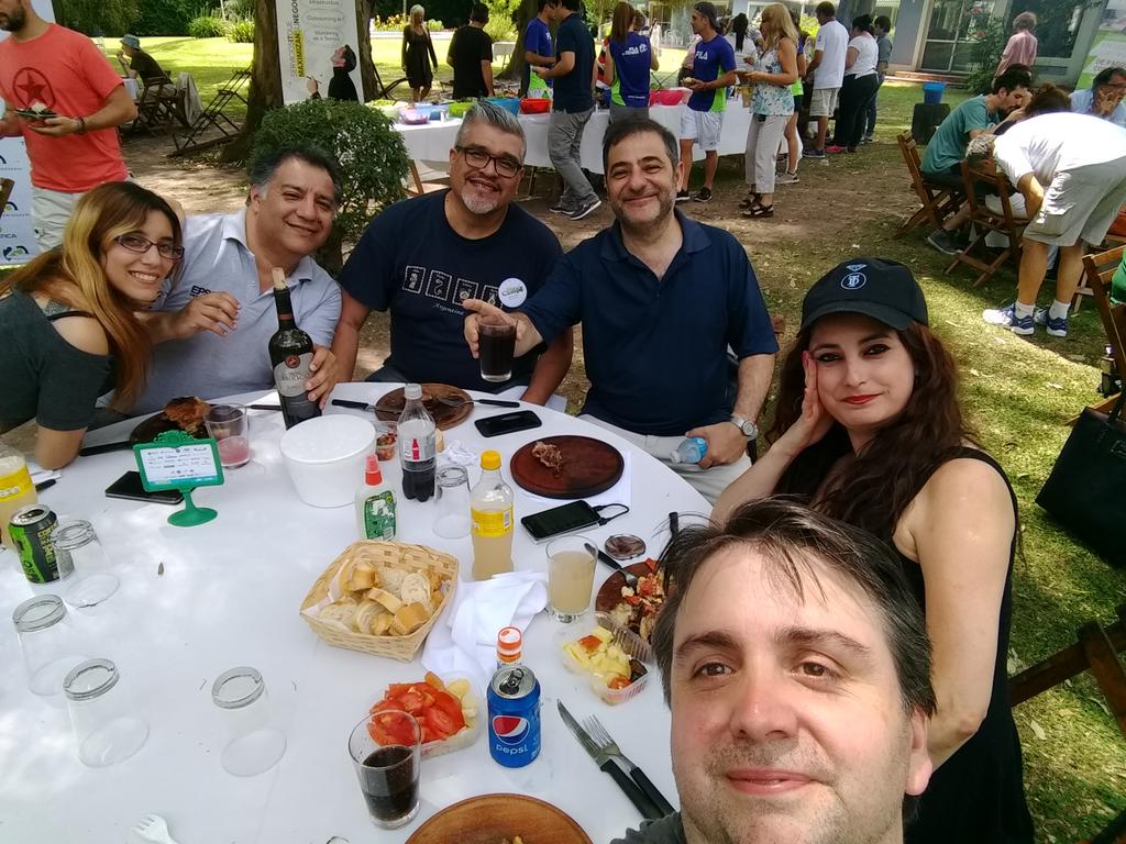 arielmcorg's tweet photo. En la mesa del #dc2016 junto a @gustavotalaban @tecnosurac @abrillajusta y @cmazalan https://t.co/mEpK3CK6DO