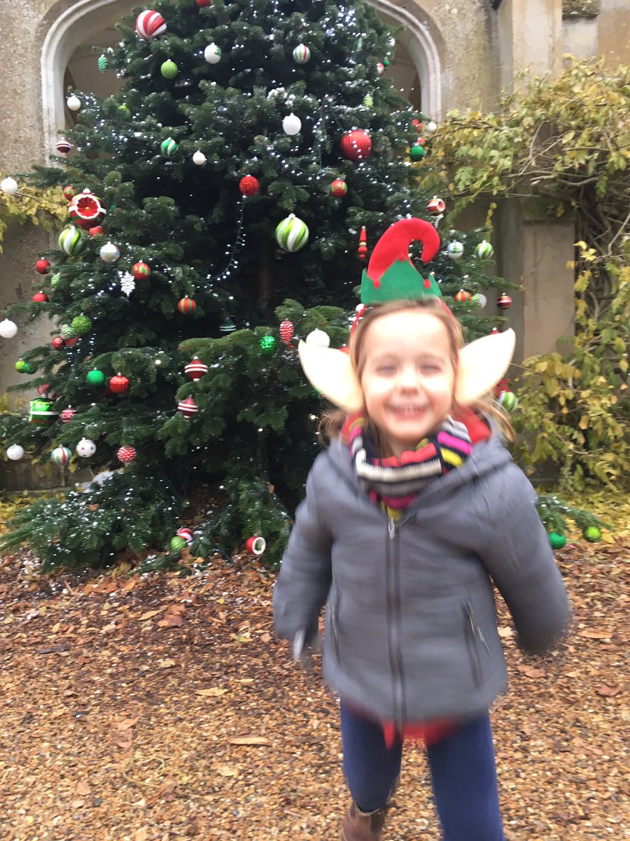 sewing_hugs's tweet photo. Bravo @Marwellwildlife for a fab #Christmas treat - we absolutely LOVED it! One of the many @King_Alf @VisitHampshire great Christmas events https://t.co/0SxkqwyVtA