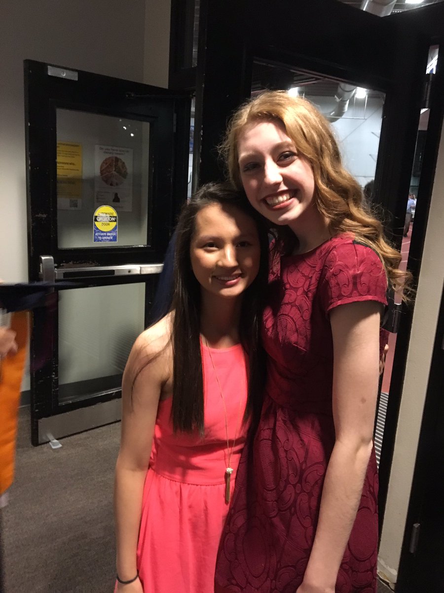 katherine_win's tweet photo. H19BD TO THIS GIRL RIGHT HERE! THANKS FOR BEING SUCH AN AMAZING FRIEND! MISS HAVING YOU AROUND. LOVE YOU AND MISS YOU LOTS 💕 https://t.co/4IN5RIeY7O