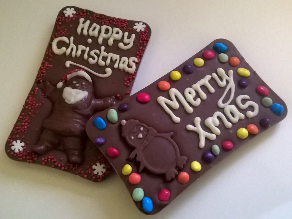 Cocoa_NutGrove's tweet photo. I'll be at Romiley market tomorrow, 10-4, with a serious amount of chocolate! :) @RomileyMarket https://t.co/otPTDZwBvk