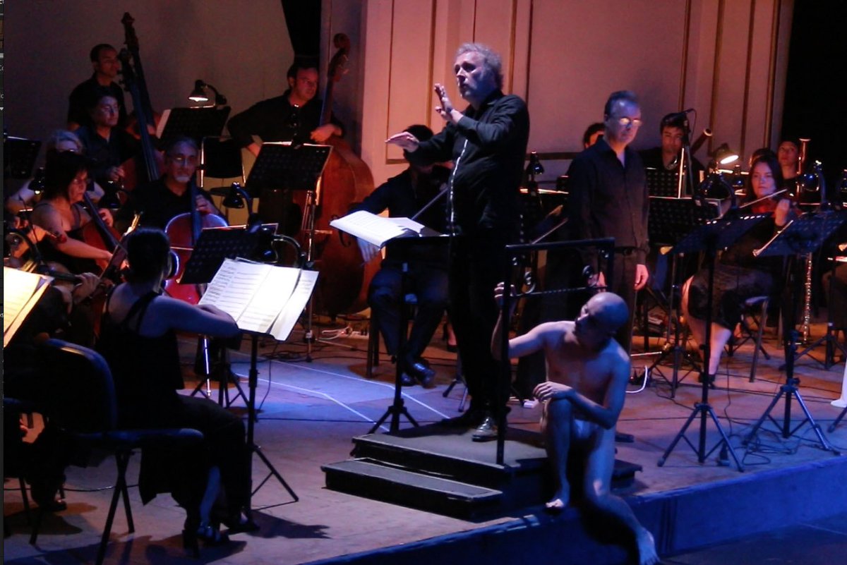 .<a href="/OrquestaUSACH/">Orquesta Usach</a> y Coro del nuestra Institución estrenan exitosa ópera Orfeo y Eurídice bit.ly/2h28gjT