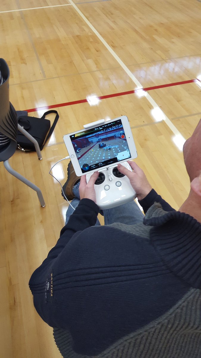 TechTalentGuy's tweet image. #DCGCODEJAM2016 - @jheckman17 got a chance to fly the drone.  like a 4 yr old on Christmas!