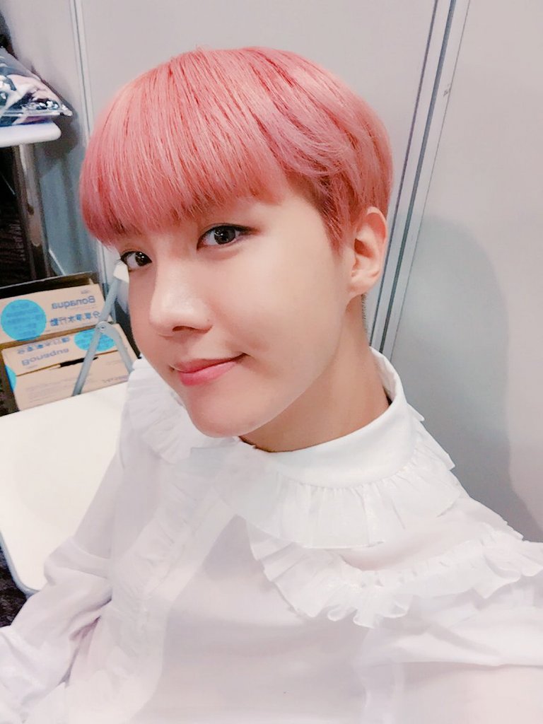 Rahaf11124's tweet photo. 나는 필연적으로 ... 자신을 죽일 것이다! https://t.co/P9Mh3GFKKD