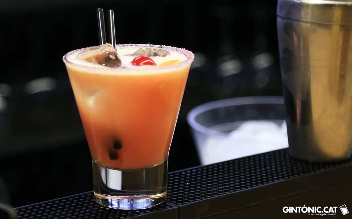 El cap de setmana és per gaudir-lo!! #cateringcocteleria #cocteleria #cocktail #coctel #barralliure #casament #wedding #festesprivades