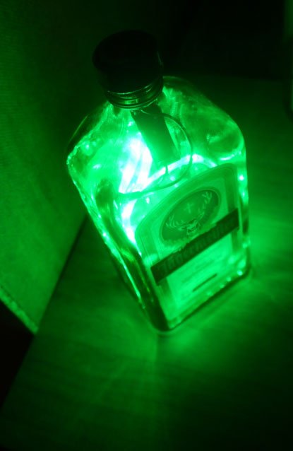 r3cycl3dd3sign's tweet photo. LED Perfume &amp; Alcohol Bottle Lamps https://t.co/mUOxlInYjs Internal 12v battery #handmade #Rosberg #FestiveFriday #keepingorder #onlinecraft https://t.co/NFOQ4IpZPI