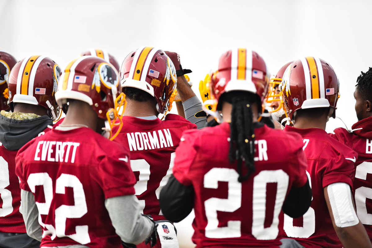 One team, ready for Arizona. #HTTR #WASvsAZ   📷: redsk.in/2g1qpwy https://t.co/Ya2Vr5ce7n