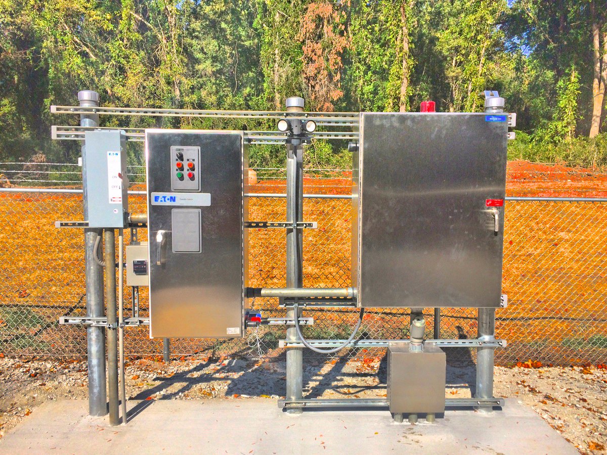 ClementsElec's tweet image. This is the recently completed Pendleton High School Pump Station. All the stainless always looks pretty cool!