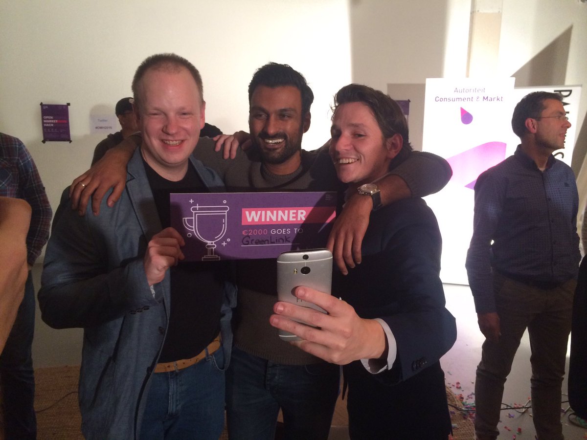 NewTeam's tweet photo. And the winner is..... GREENLINK! Congratulations guys!!! #OMH2016 #OpenMarketHack #2016 #24Hours #Hackathon #ACM #NewTeam https://t.co/0Y2YAj7Ijy