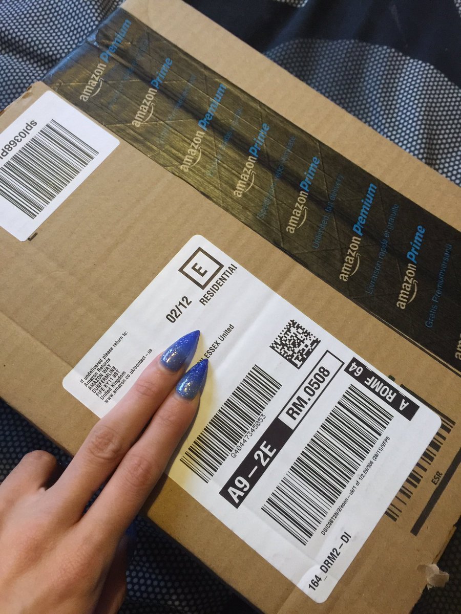 Tributes #gifts #wishlist #findom 

#footfetish #nailfetish #feet #toes #arches