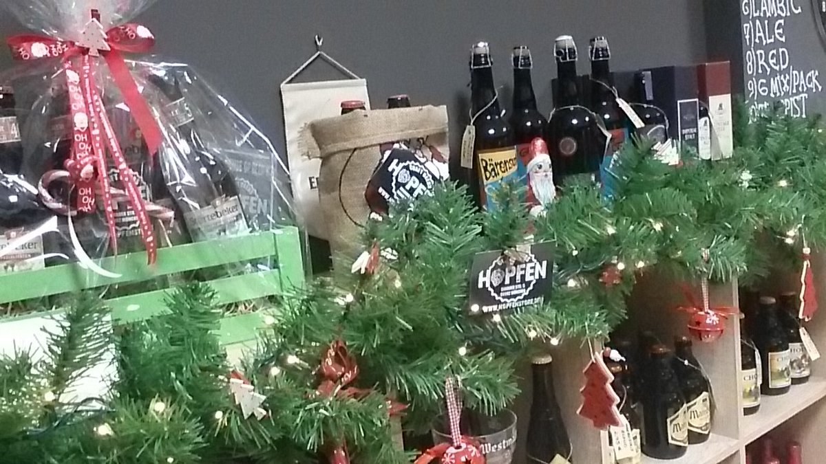 HopfenStore's tweet photo. 23 Days until Xmas..!!
🎄🎄🎄🎄🎄
It's Friday.!
Keep calm and you don't stop
drinking beers..!!
Cheers..!!
@HopfenStore https://t.co/lpTH7WtQYF
