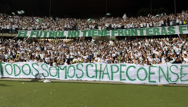 TyCSports's tweet photo. Chapecoense responde a una avalancha de nuevos socios en todo el mundo: https://t.co/HiFV8dvjw8 https://t.co/IYiLcOqdeW