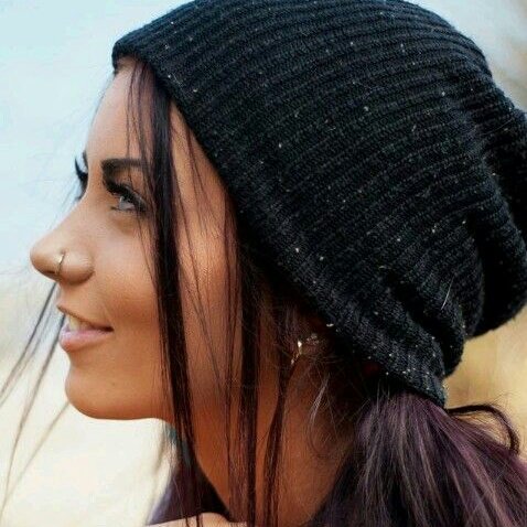 ×Younger Sister To Sam Uley
×Alpha Female Of My Pack In Seattle 
×Twilight RP OC 
×Looking For My Brother Sam Uley And His Pack For A SL RT