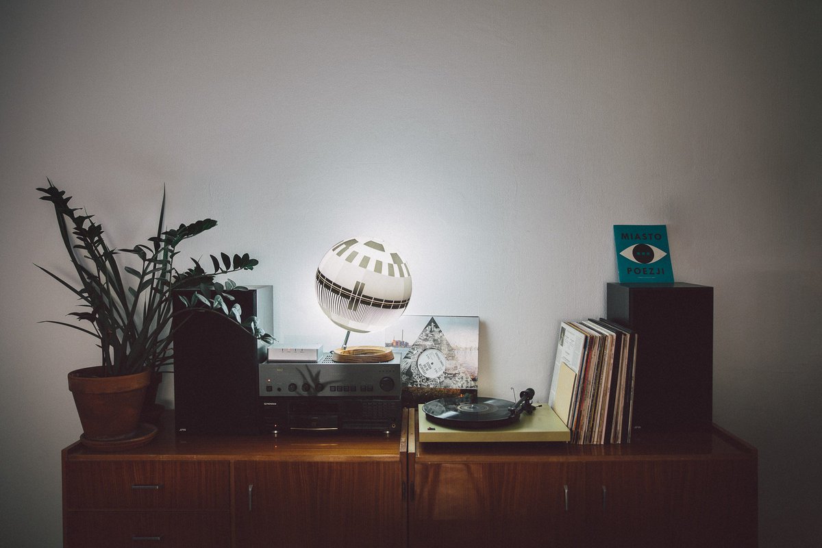 monolamp's tweet photo. If you order a lamp, you'll know as much about #MonoLamp as I do. Seriously. :-) https://t.co/BwraWI6Fsn #MonoLamp #Indiegogo #DesignLamp https://t.co/HGTLqJmmQB