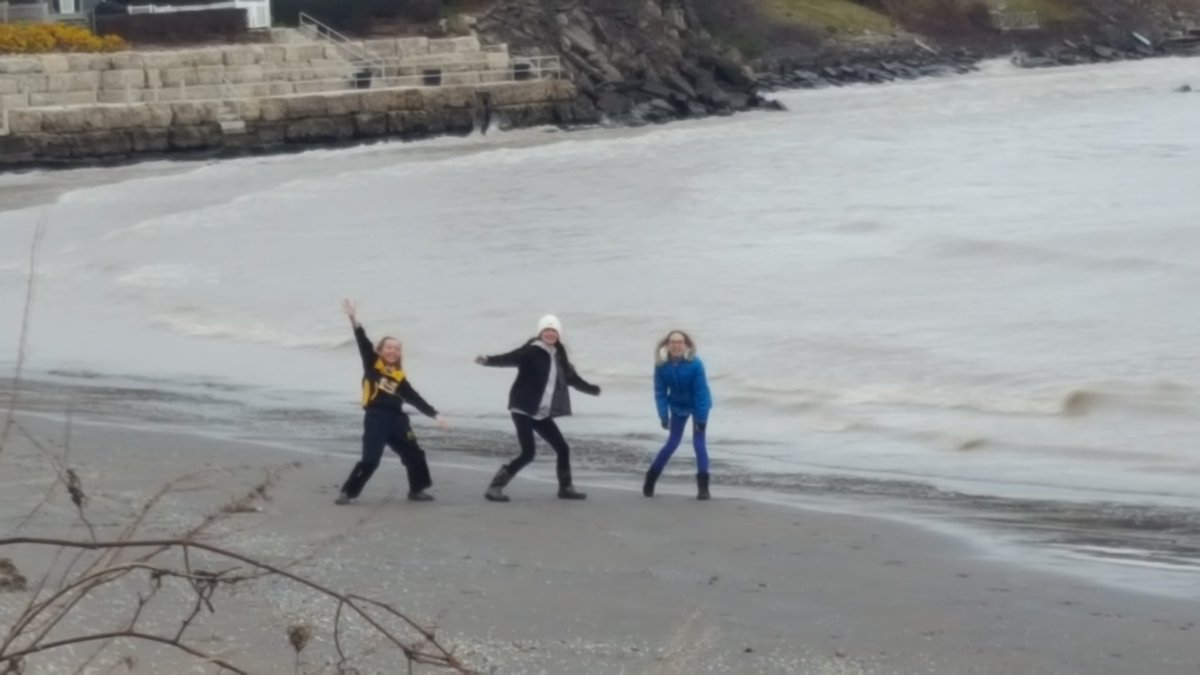 RJarmuth's tweet photo. Now a beach trip in port stanley!!!  @mgobilotta #killntime #tournyfun https://t.co/HPqJxUF5GJ