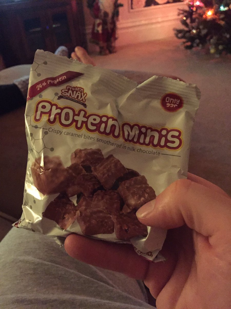 adamob93's tweet photo. Thanks to @AVTMMA  @AVTAdam @JayFurnessMMA @HellPunchMMA for a great session today, @proteinsnax ready for my evening treat #proteinminis https://t.co/lRKKOFDcba