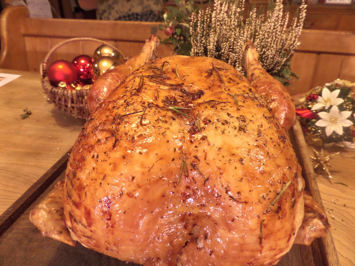 FrenchbeerFarm's tweet photo. *COMPETITION TIME* LIKE & RETWEET to be entered in to WIN one of our 'Award Winning' Christmas Turkeys. Luck! #ProperTurkey #FreeRangeBronze https://t.co/UHC6plH1mr