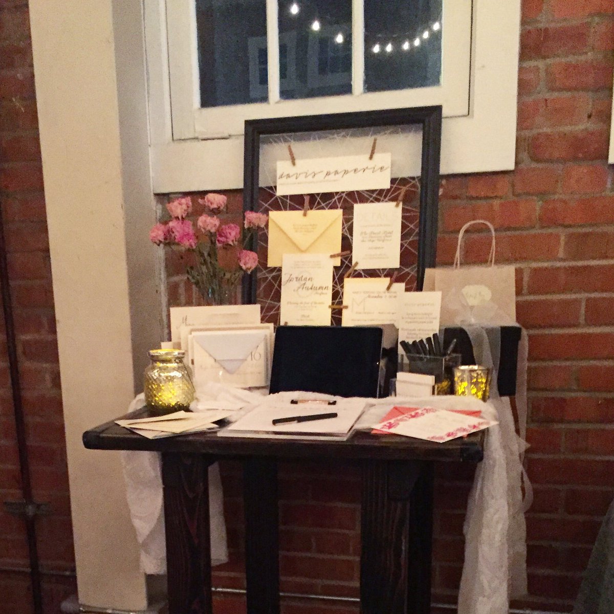 DavisPaperie's tweet image. #TheBigFakeWedding of #SanDiego was a hit! Thanks for supporting local #weddingvendors! #SaveTheDates #WeddingInvites #WeddingInvitations