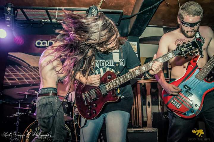 Cara showing us what she got! #metalgirl <a href="/nethercyst/">Nethercyst</a> <a href="/Aandklas/">Aandklas Stellies</a>