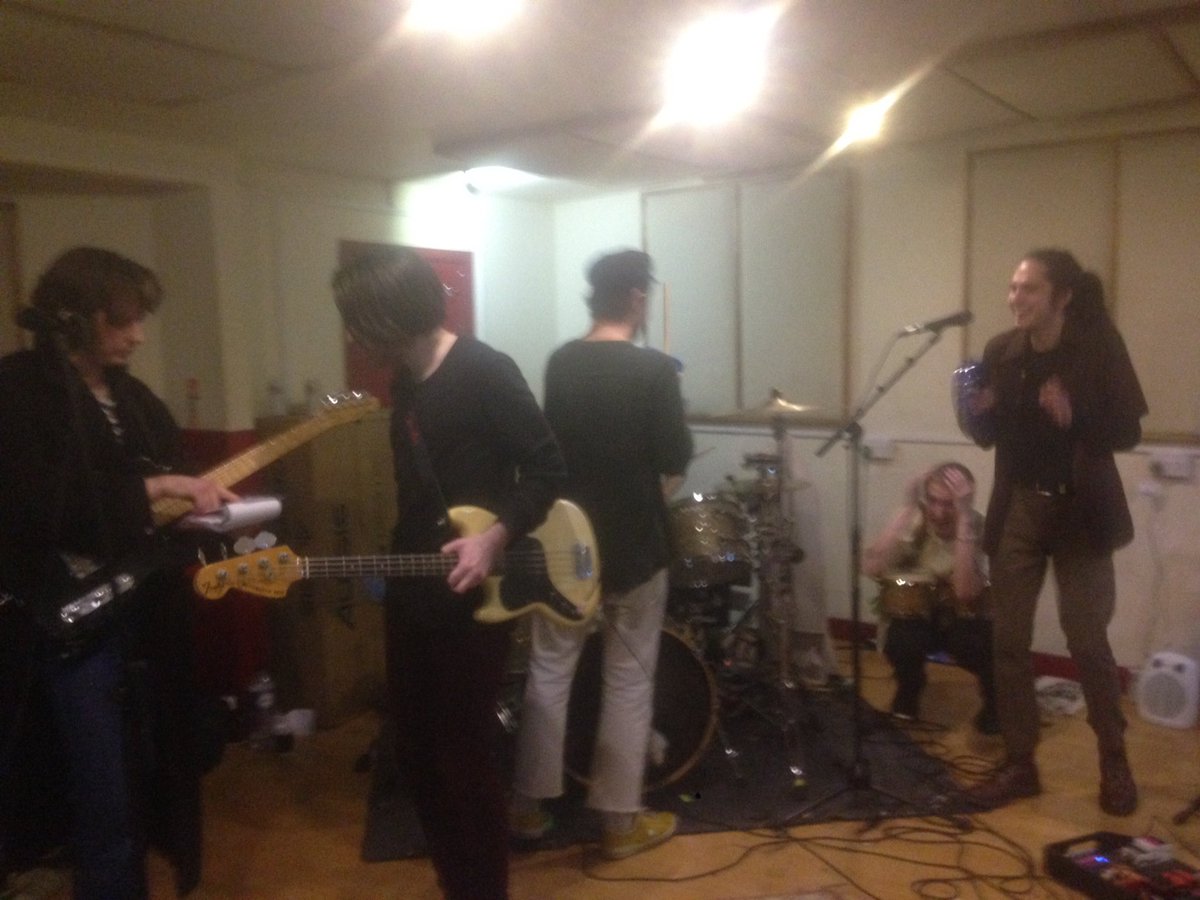 wolfalicemusic's tweet photo. Still rehearsing #peace #superfood #bands4refugees #extrashowadded #again https://t.co/CnSlgDnvfa