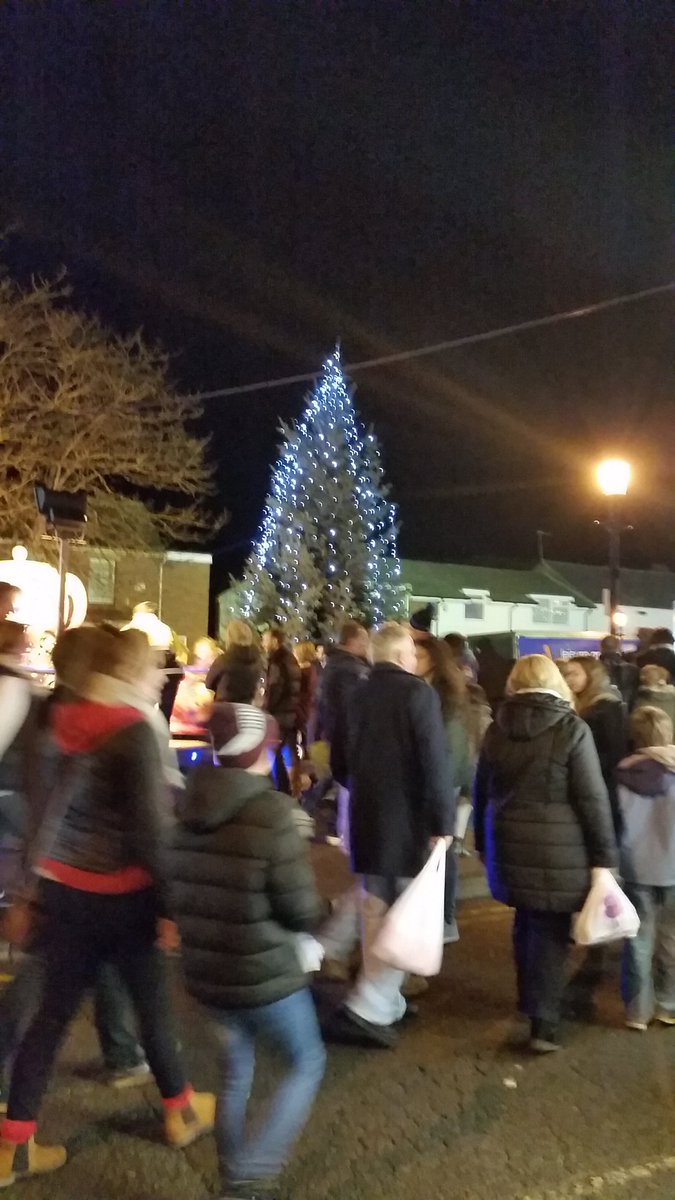 BorderlandCally's tweet photo. #OsLive #Oswestry is buzzing!! https://t.co/JggD7eJr1d