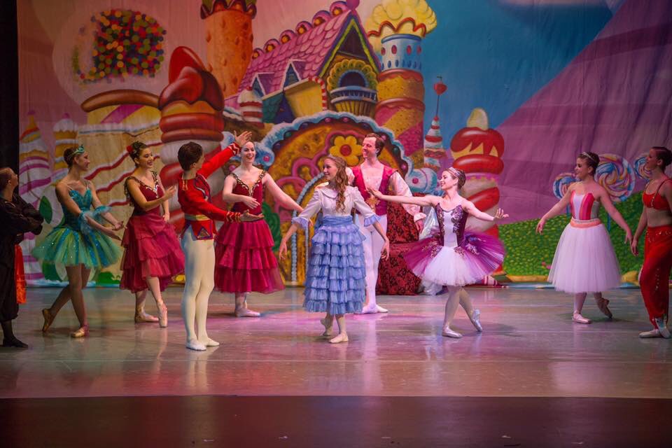 We're only a few weeks away from The Nutcracker! Get your tickets today at btindiana.org! Happy Friday :)