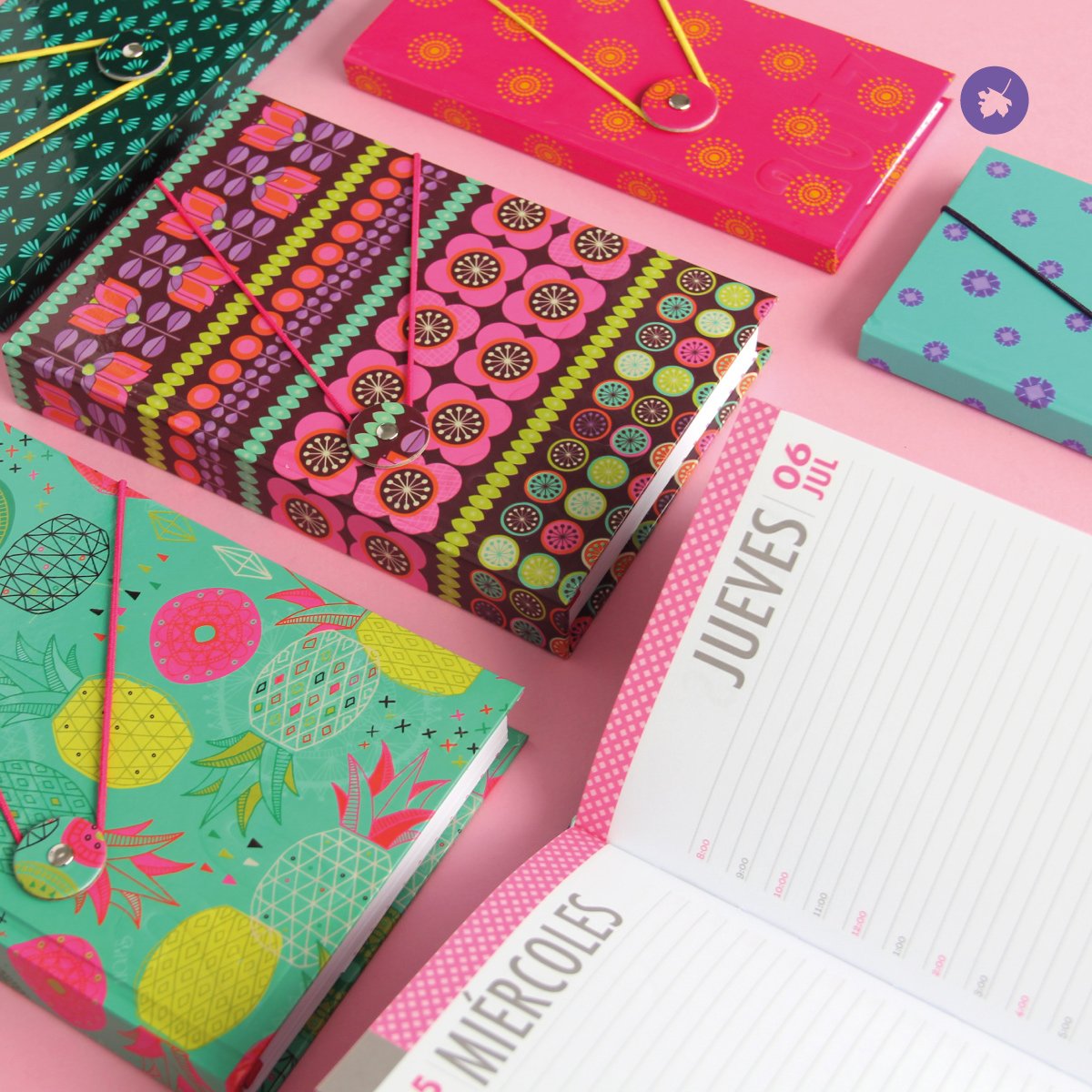 Si te gusta tener tus días muy bien organizados, tenemos la solución para ti! Agendas 2017! hojas.com.co #BuenViernes #AnoNuevo