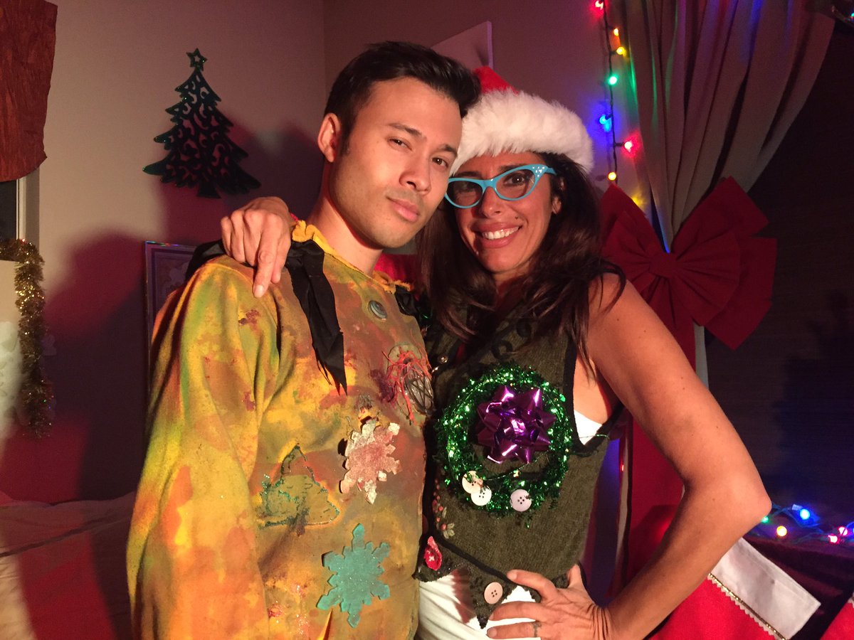 Christmas presents are coming...
#UglySweaterParty #IndieHorror #HolidayHorror <a href="/Felissa_Rose/">FelissaRose</a> <a href="/CChudabala/">Charles Chudabala</a> <a href="/UglySweaterFilm/">Ugly Sweater Party</a> <a href="/LAHorrorcom/">Hunter Johnson</a>