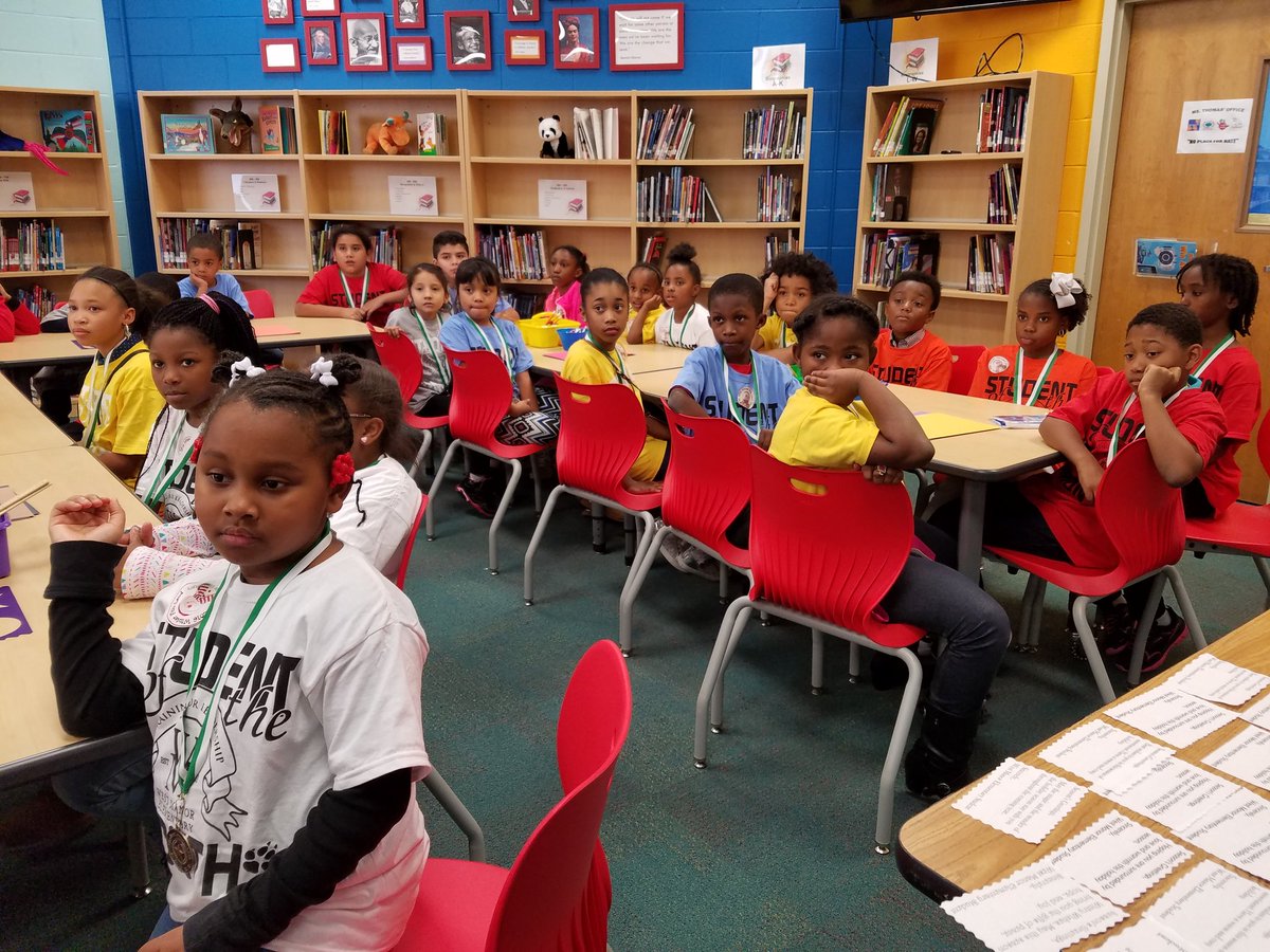 westmanormedia's tweet photo. Holiday Makerspace w/k-5 creating Projects for community elders @westmanormedia @Westmanorschool @DrLWestManor1 @wgoetzel  @APSITPatrice https://t.co/BrgpeydKsP