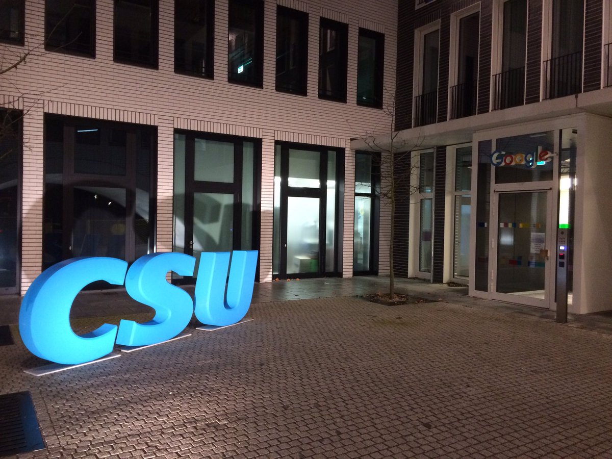 HaraldHeitmeir's tweet photo. Der #csunk6 war mein csunk1 aber sicher nicht mein letzter. Isch komme wieder und beim nächsten mal bringe ich auch Zeit für das Buffet mit. https://t.co/wRjFJ7FBHZ