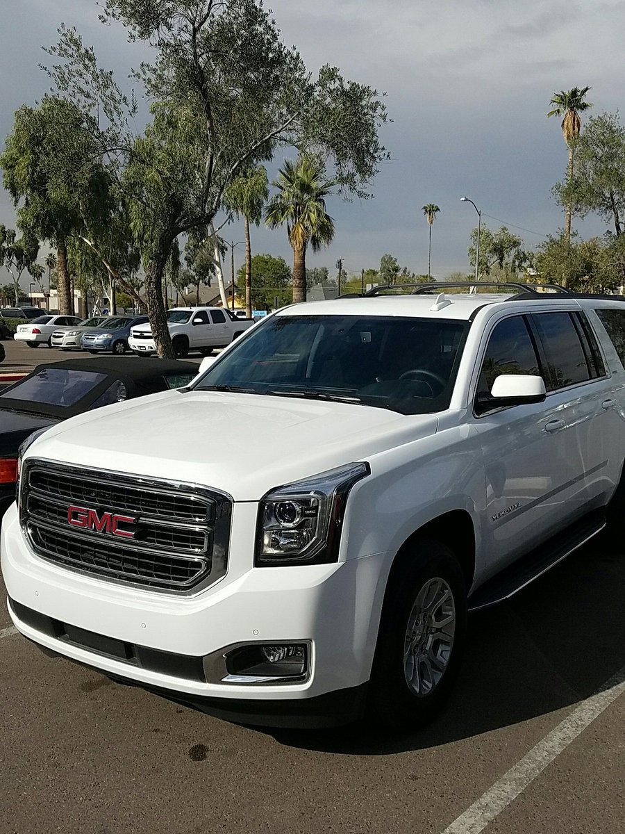 EagleRiverLodge's tweet photo. Breaking news! Shuttle services to local attractions from Eagle River Lodge available for hire!!! Denver Airport to Hanging Lake and beyond! https://t.co/W16m18Ys3s