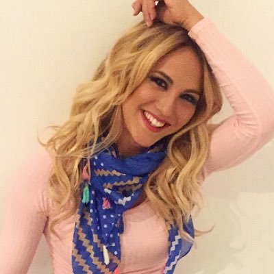 Lo_PopularOk's tweet photo. Quien merece ser la mas popular en @lo_popular ???

RT #MasPopular2016  #MicaViciconte

MG #MasPopular2016 
 #FlorVigna https://t.co/B0wgw7nyNp