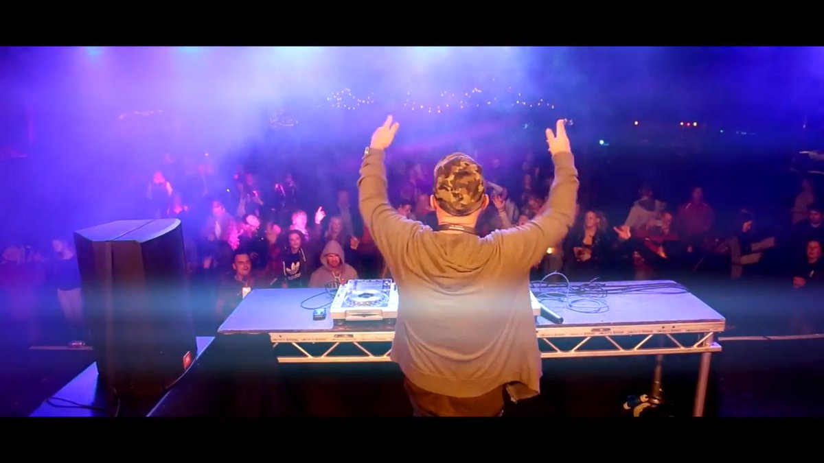 lee_openshaw's tweet image. Came across this! DJ legend #DavePearce closing #Gorjys 2016 What a fantastic event! Looking forward to Gorjys 2017. gorjys.com