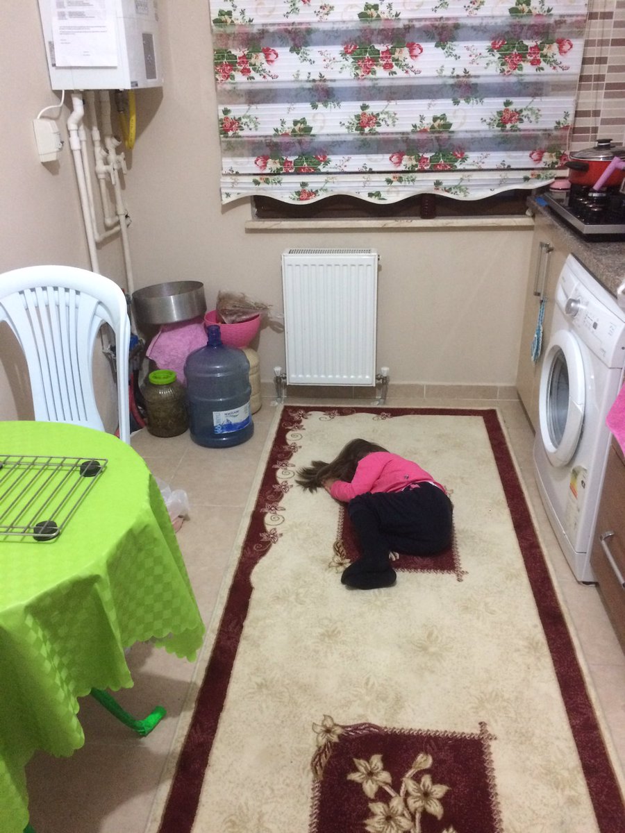 Kızım uyanmak bilmiyor sabahları 😆