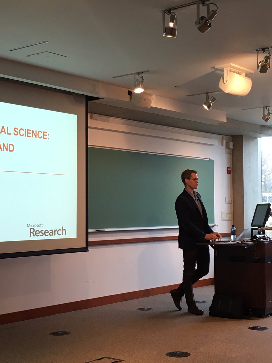 dashunwang's tweet image. Great talk today by @duncanjwatts at @NorthwesternU @KelloggSchool @NICOatNU @NorthwesternEng