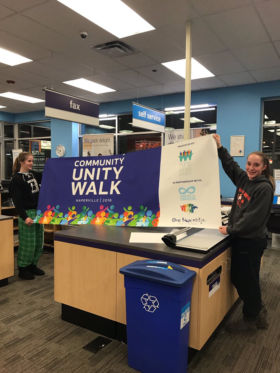 WalkCommUNITY's tweet photo. #communityunitywalk #ItStartsWithYou #MomsBuildingBridges https://t.co/p5nMMFAS6p