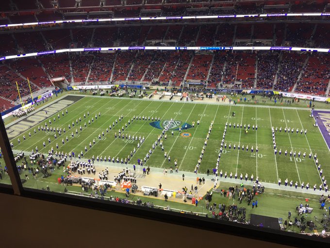 The Pac-12 Championship’s crowds keep proving this game should go back to campus