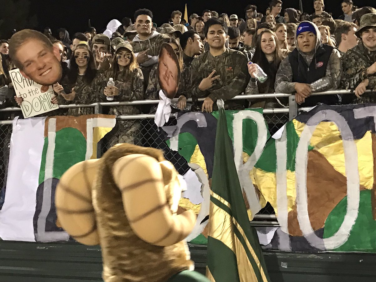 WSBTVsports's tweet photo. .@GraysonHSSports has increased their lead over @MillCreekHawk to (38-14) at the half #GOTW #SZon2 #RoadToTheDome https://t.co/6nIDuQk0KL