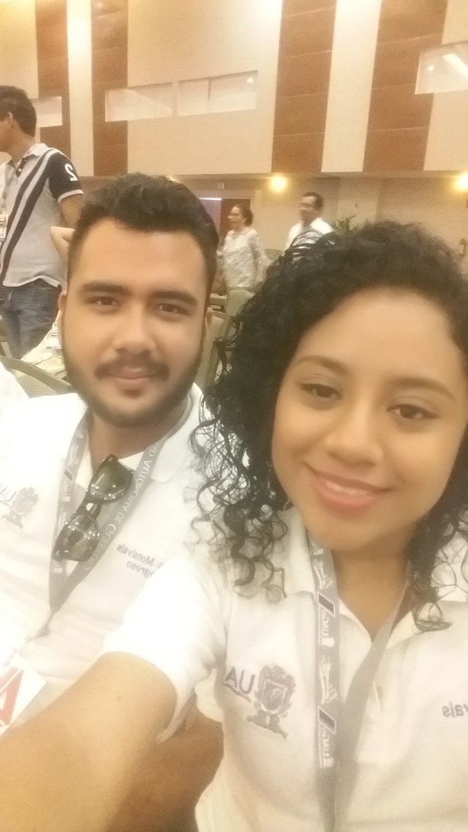 CyntiaRendon's tweet photo. #4informe @JavSaldana https://t.co/cusHgecbSM